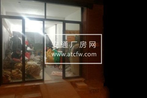 适合做服装加工，手工作坊的用地，交通便利。