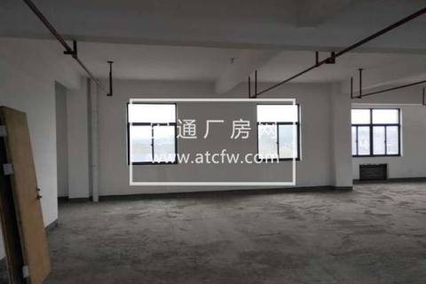 新登3600方厂房出租