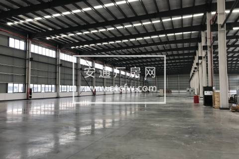 新吴区鸿山8000平标准机械厂房 层高10米有牛腿可上行车