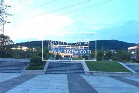 开发商园区厂房，50年独立产权，高10米单层钢结构厂房，无税收，高速口2公里