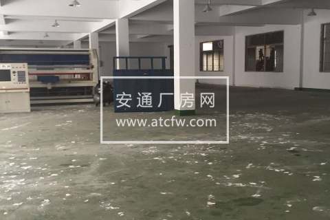 出租仓前楼上1800方标准厂房